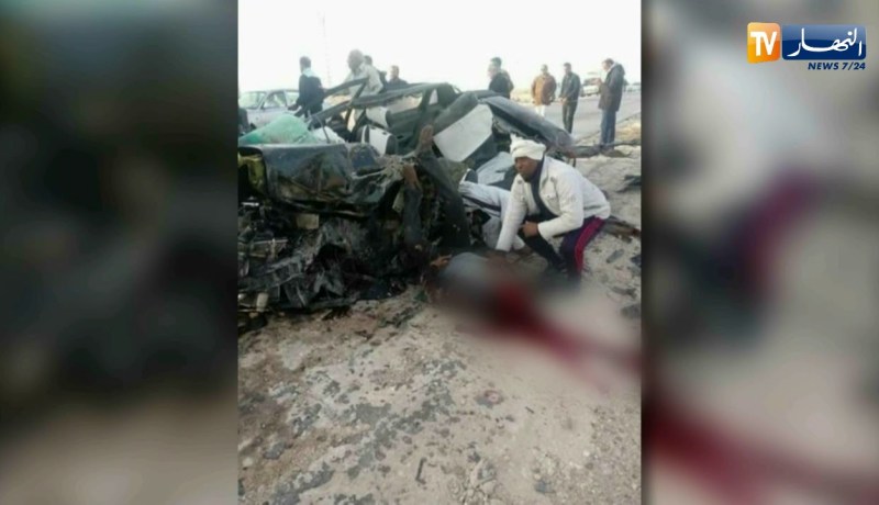 الوادي: قتيلان و أربعة جرحى في حادث إصطدام حافلة لنقل المسافرين بسيارة سياحية