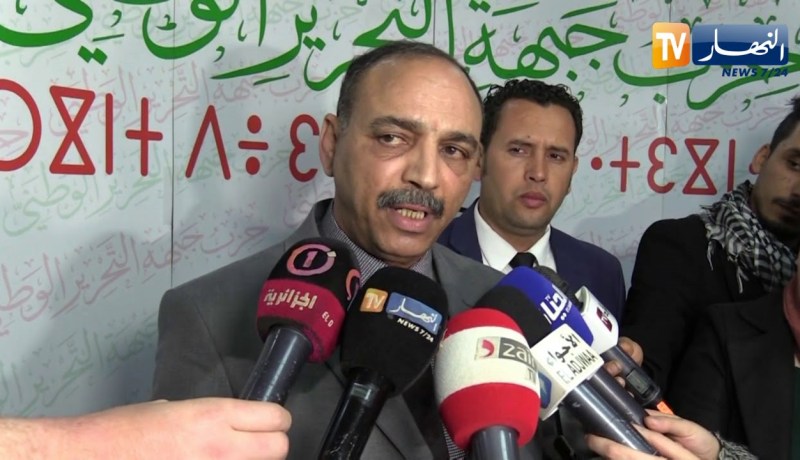 سياسة: الأفلان يجدد تأييده للندوة الوطنية ويرد على عمار سعيداني