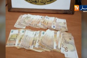 وهران: إحباط محاولة تمرير 7300 أورو و30 ألف دولار عبر مطار أحمد بن بلة