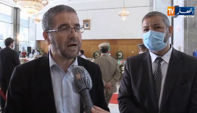 “مدير التوجيه الديني :” الشهيد حي لايُصلى عليه ويُدفن بدمه