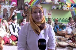 غرداية: أستاذة تحتفل رفقة تلاميذها بيناير على طريقتها الخاصة