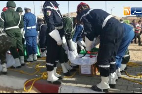 تشييع جنازة 7 شهداء من ولاية تندوف وسط حضور السلطات العسكرية والمحلية المنتخبين