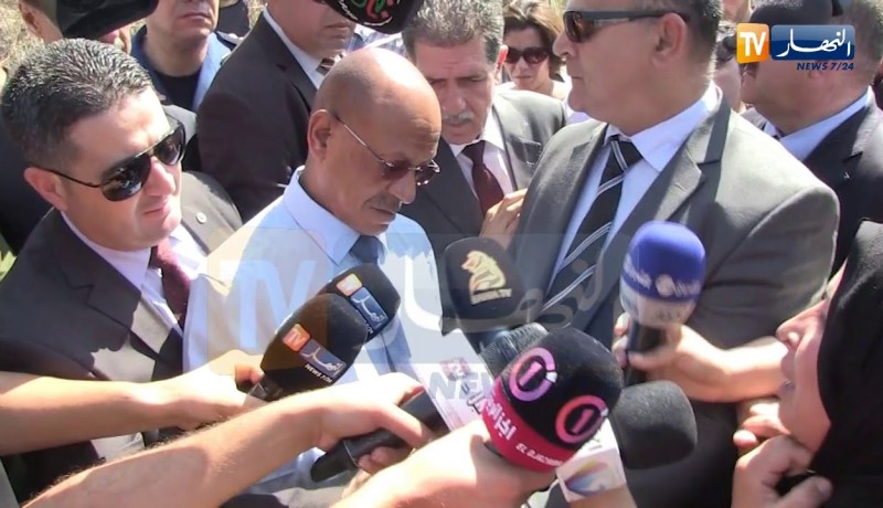 إمرأة تبكي و تستغيث بزوخ :”ساكنة في باطة زلاميت..أولادي واحد فيهم ماخرج قاري “