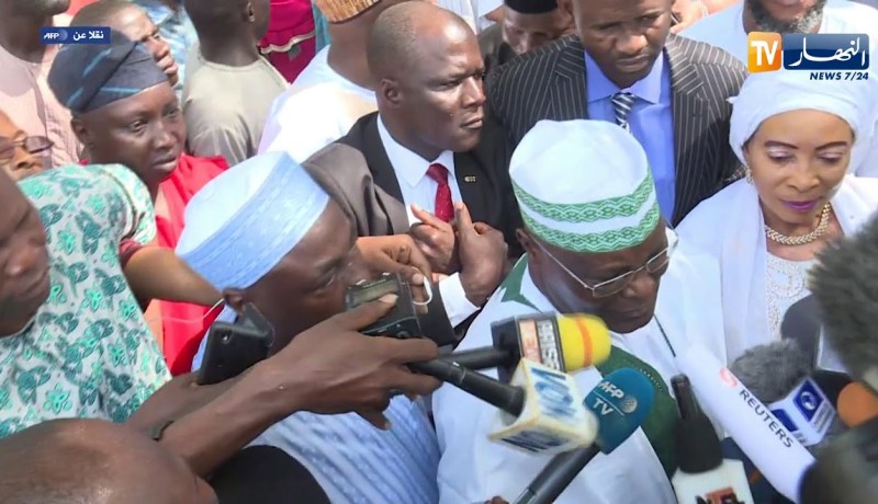 نيجيريا: بوهاري يفوز بكرسي الرئاسة بالأغلبية الساحقة على منافسه أبو بكر