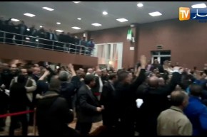 بجاية: أجواء احتفالية بعد فوز مرشح الأفافاس