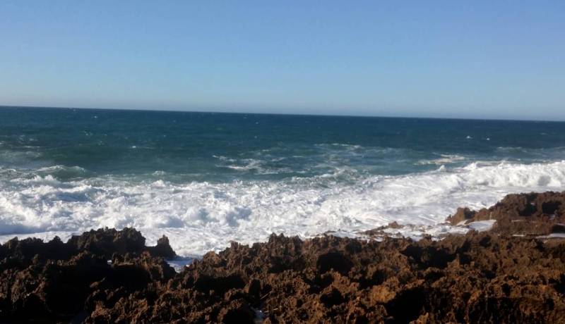 أمواج البحر تلفظ 30 كلغ مخدرات بشرشال