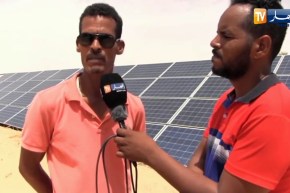 برج باجي مختار: عائلات تتمسك بخدمة أراضيها بإستخدام إمكانياتها الخاصة