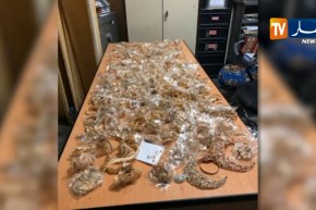 وهران/ الجمارك تحجز أزيد من 13 كلغ من الذهب بمطار “أحمد بن بلة”