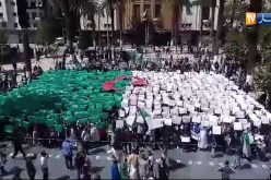 سيدي بلعباس/ مسيرات حاشدة تحت العلم الجزائري بشعار..”تحيا الجزائر..يتنحاو ڨاع”