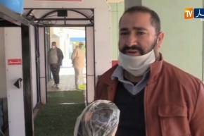 برج بوعريريج: صناعة ممر للتعقيم.. هبة أخرى للمتطوعين لدعم المؤسسات الصحية