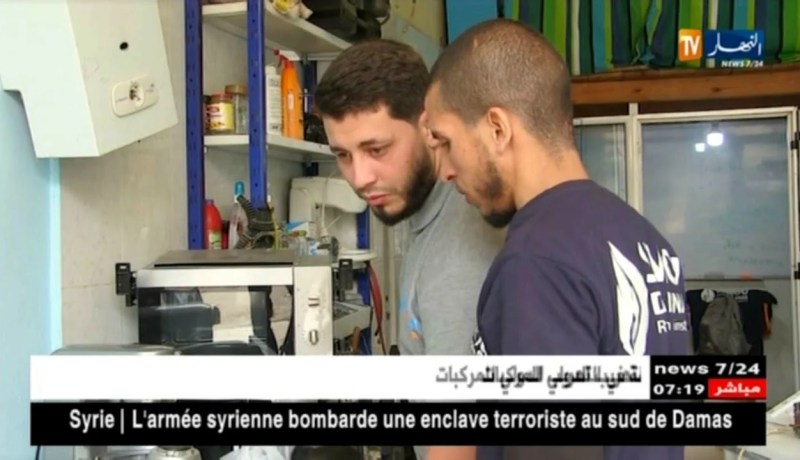 مجتمع/ شباب ينشئون ورشة متنقلة..العمل في الواقع والإشهار في الفايسبوك