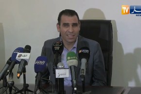 الندوة الصحفية الكاملة لرئيس الفاف خير الدين زطشي بسيدي بلعباس