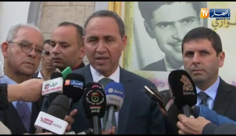 ميهوبي يشرف على تسمية المعهد الجهوي للموسيقى بوهران على المرحوم بلاوي الهواري