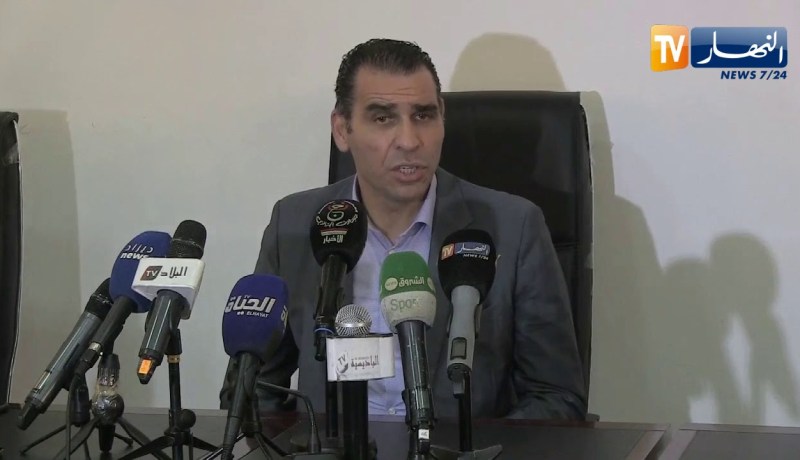 زطشي: لم ولن نصادق على تعديلات الكاف .. موقف الفاف هو موقف الدولة الجزائر وأطراف تحاول إثارة الفتنة