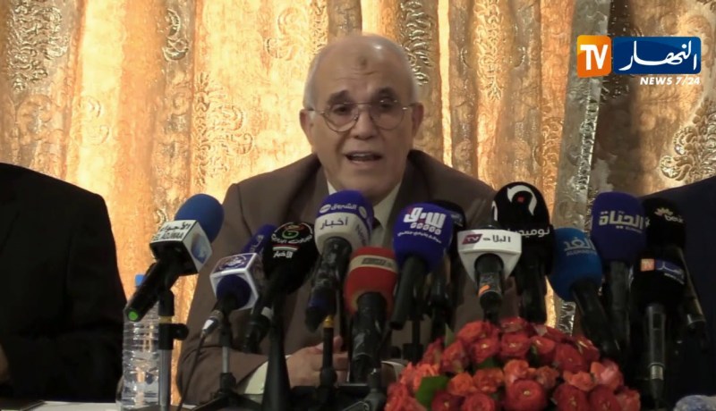 رئيس السلطة الوطنية المستقلة للإنتخابات  يشرف على  تنصيب مندوبين ولائيين للسلطة