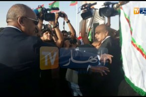 بدوي رفقة وزير الداخلية الموريطاني خلال تدشين المعبر الحدودي بين البلدين