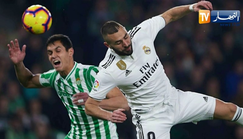 غوارديولا يضع عيسى ماندي ضمن القائمة الأولية للإستقدامات الصيفية