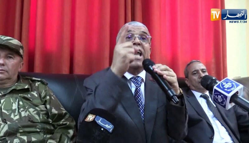 الطارف: تسليم المهام بين والي الولاية الجديد والوالي السابق