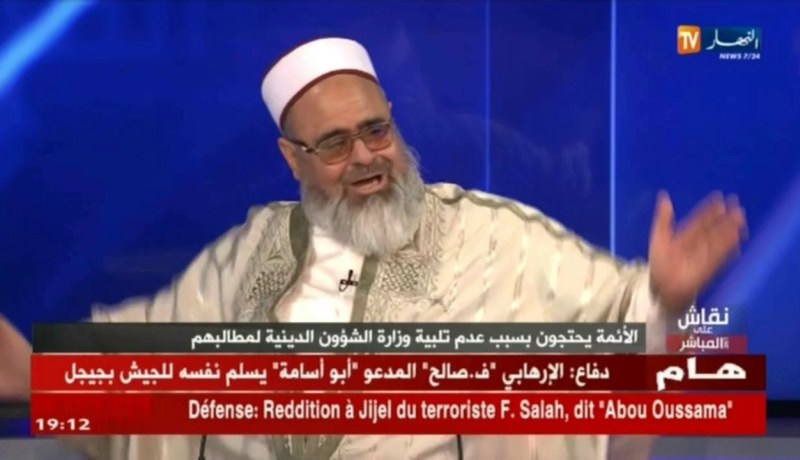 نقاش على المباشر/ الأئمّة يحتجّون بسبب عدم تلبية وزارة الشؤون الدينية لمطالبهم