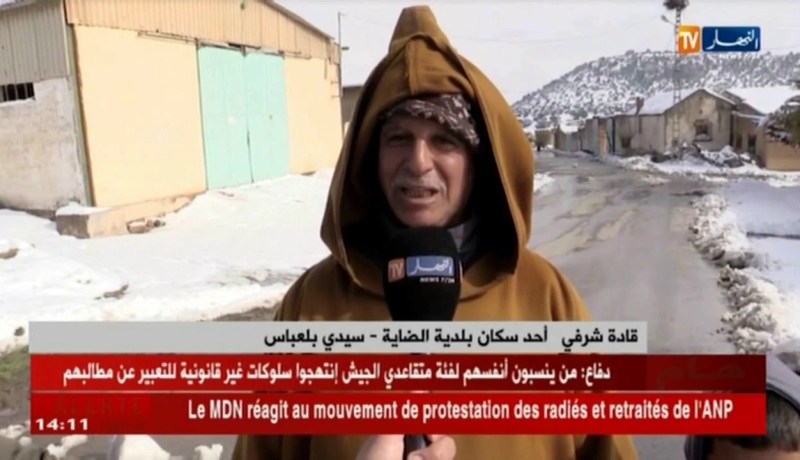 سيدي بلعباس/ جبال الضاية تكتسي الحلة البيضاء بعد تساقط معتبر للثلوج