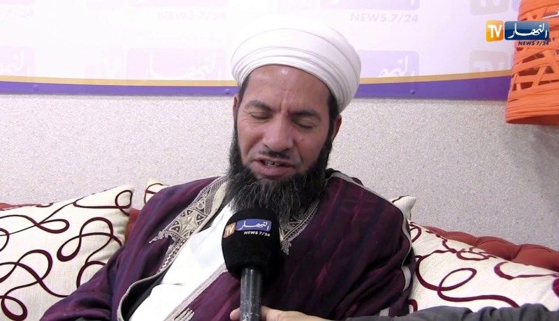 شؤون دينية: لا زيادة في الأجور.. الأئمة يهددون بالتنديد