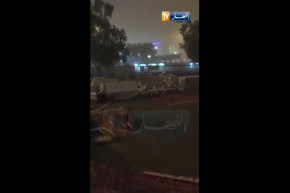 مكة المكرمة – عاصفة قوية تقتلع بعض مخيمات عرفة