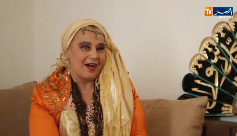 فرنسا/ سالي..مغتربة جزائرية برتبة سفيرة للزي التقليدي