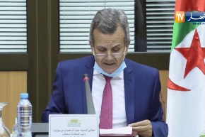 وزير الصحة يدعو المواطنين للتلقيح للقضاء على وباء كورونا بصفة نهائية