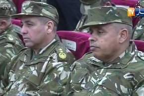 دفاع: الفريق أحمد قايد صالح يواصل زيارته للناحية العسكرية الرابعة