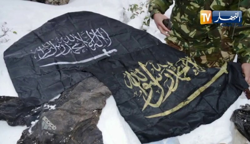 دفاع: الجيش يعثر على مخابئ للأسلحة والذخيرة في جبال تيزي وزو