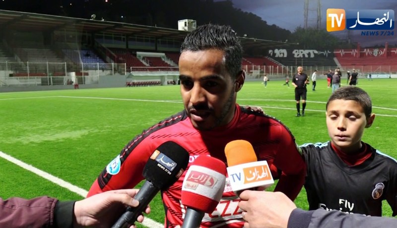 لاعبو إتحاد العاصمة: “التتويج بالبطولة في متناولنا.. وعلينا الحفاظ على الصدارة”