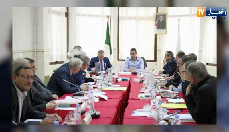 موضة: حفيضة بريكي تتوج بأسبوع الموضة في القاهرة