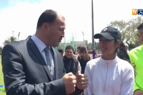 المركب الأولمبي محمد بوضياف: الوزير حطاب يقدم بعض النصائح لعداءة