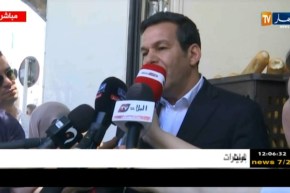 وزير التجارة يقف على مدى الإلتزام بالمداومة يومي العيد