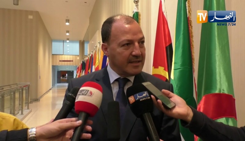 حطاب: تكريم الرئيس بوتفليقة ليس بغريب على الشباب الإفريقي لأنه أعطى الكثير لإفريقيا