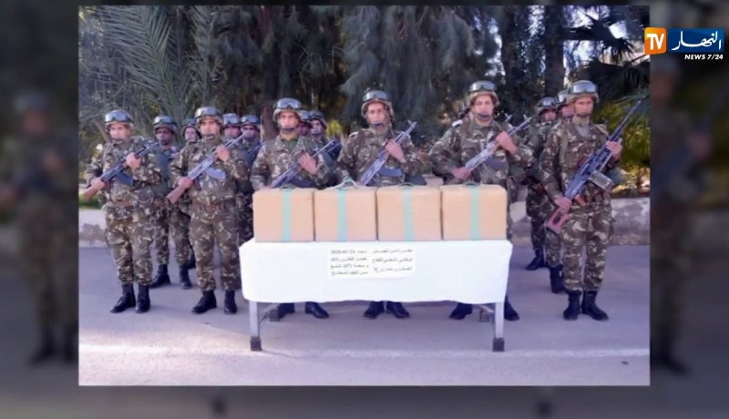 دفاع/ حجز أزيد من قنطارين من الكيف المعالج ببني ونيف الحدودية ببشار