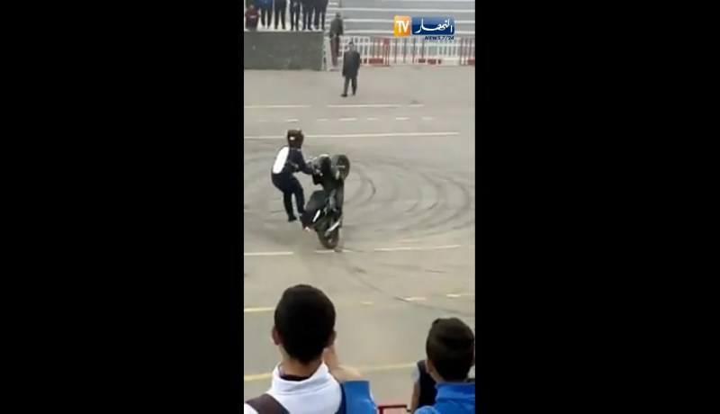 استعراض خاص بالدرجات النارية في سطيف