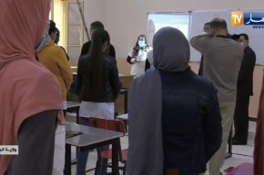 الوزير الأول “جراد” يحضرالدرس الإفتتاحي ويقدم توصيات للتلاميذ حول “فيروس كورونا”