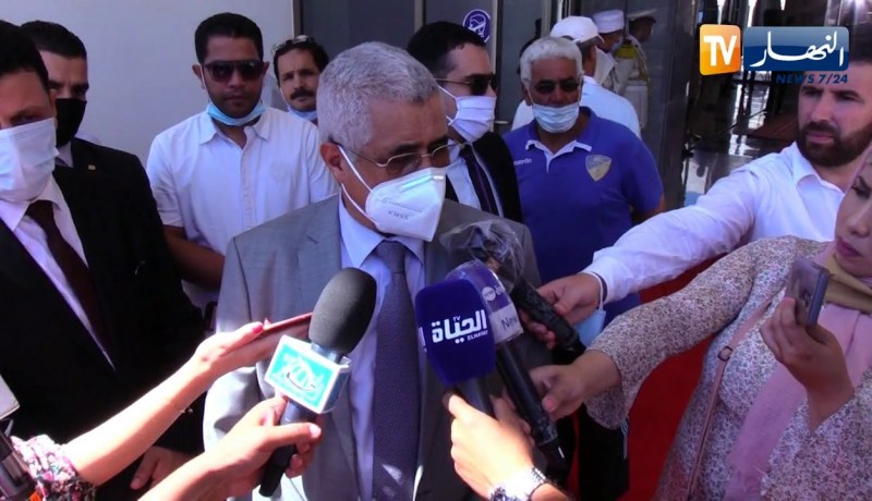 هذا ما قاله وزير السياحة والصناعة التقليدية حول إسترجاع الجزائر لرفات الشهداء