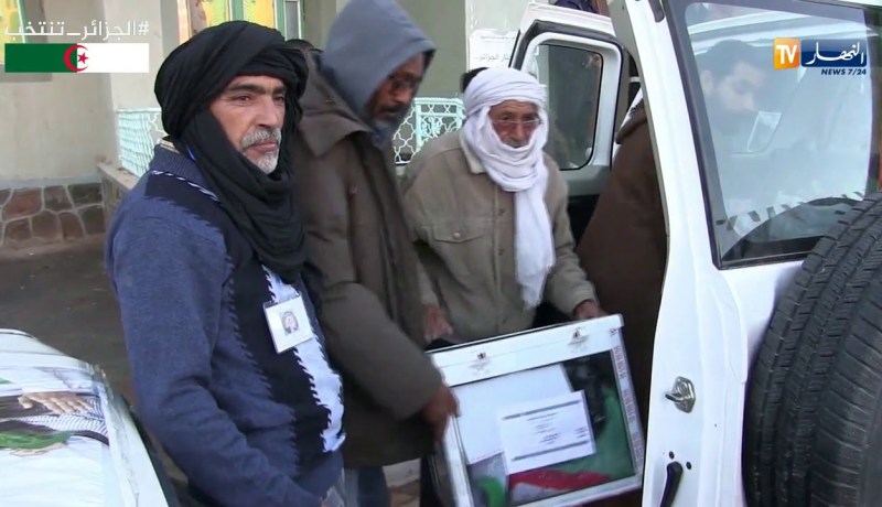 تندوف/ إنطلاق مكاتب التصويت المتنقلة إلى البدو الرحل