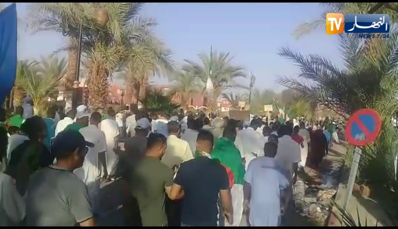 مسيرات سلمية حاشدة بأدرار تنديدا بالعصابة