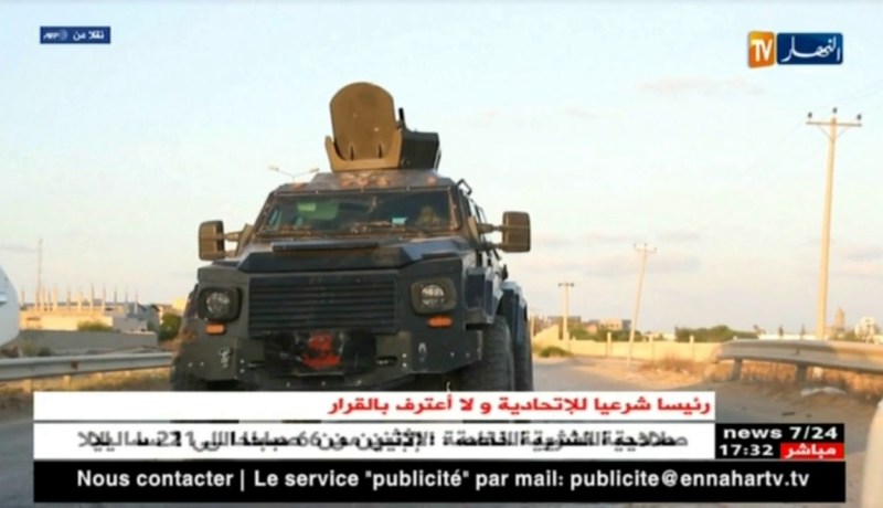 ليبيا: السراج يبحث مع القادة العسكريين تنفيذ الخطة الأمنية لتأمين طرابلس