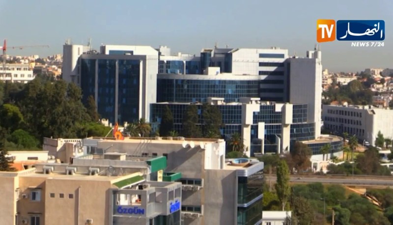 وزارة المالية تفند إشاعة دفع الجزائر لأموال في قضية مشروع “دنيا بارك”