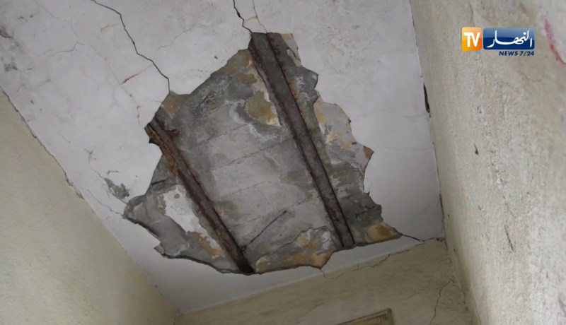 البليدة: 7 عائلات تعيش في عمارة الموت بوسط المدينة