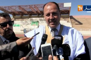 حطاب يعاين ويدشن منشآت رياضية بولاية تندوف