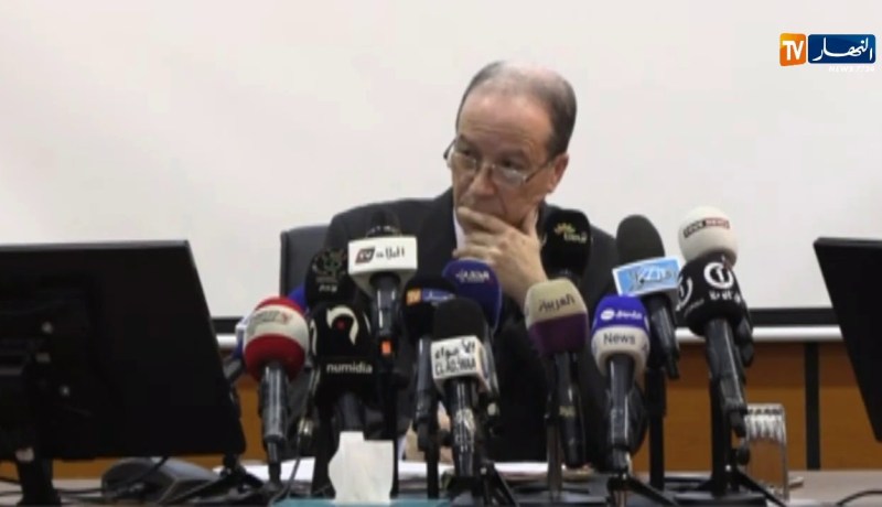 جمال فورار: “إجراءات خاصة وفرق طبية لفحص المعتمرين العائدين من البقاع المقدسة”