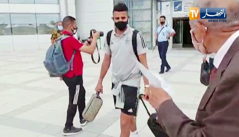 الخضر يصلون تونس تحسبا لمواجهة نسور قرطاج الودية