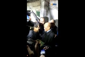 زوخ يوزع مقررات الاستفادة لقاطني الاسطح والاقبية بالعاصمة !!