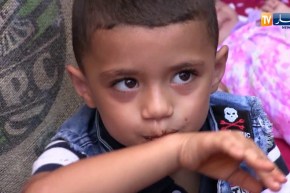 الشلف/ خيمة بلاستيكية لإيواء علاء وأسرته