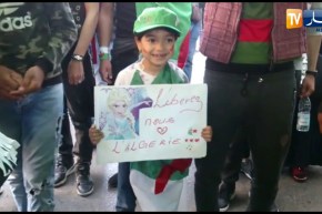 شاهد.. البراءة في المسيرة السلمية بشعار ” libérez  l’algérie “